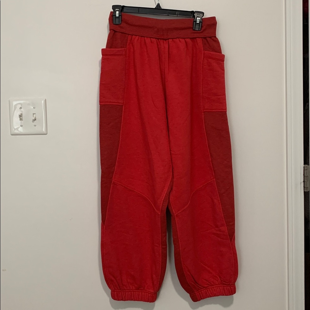 FP MOVEMENT Making It Joggers NWT Victory Red - Picture 4 of 5